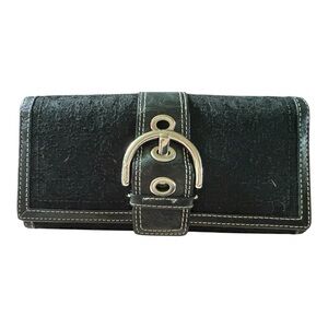 Coach black buckle vintage wallet